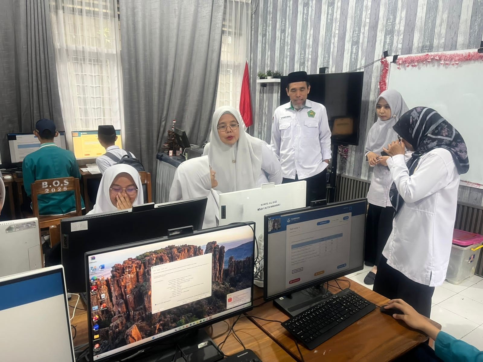 Pastikan Siswa Siap Hadapi TKA, Kepala Madrasah Turun Langsung Pantau Simulasi Kelas IX